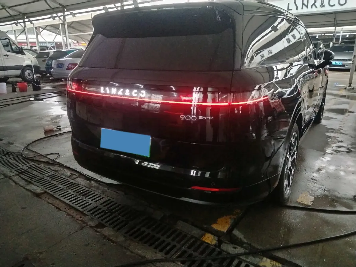 2025 LYNK&CO 900 1.5T 190HP L4 3DHT PHEV 43.3KWH,autocango,china used car exporter,china ev exporter,chinese used car exporter,chinese used ev exporter