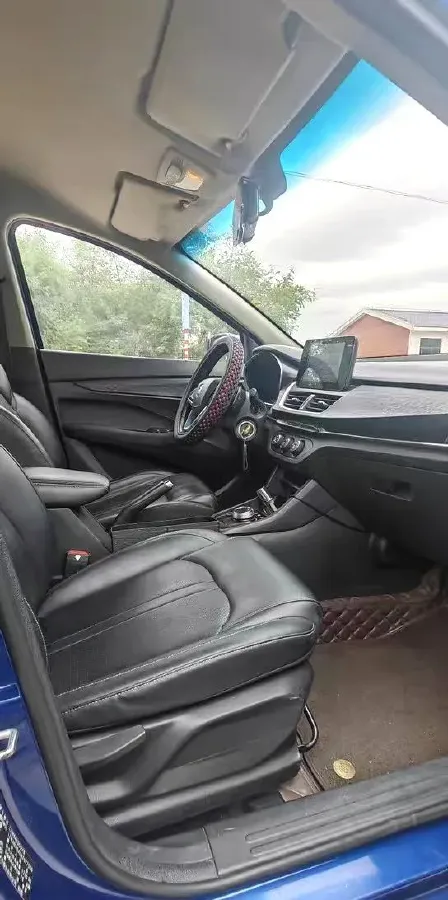 2018 BaoJun 360 1.5L 112HP L4 5AMT,autocango,china used car exporter,china ev exporter,chinese used car exporter,chinese used ev exporter