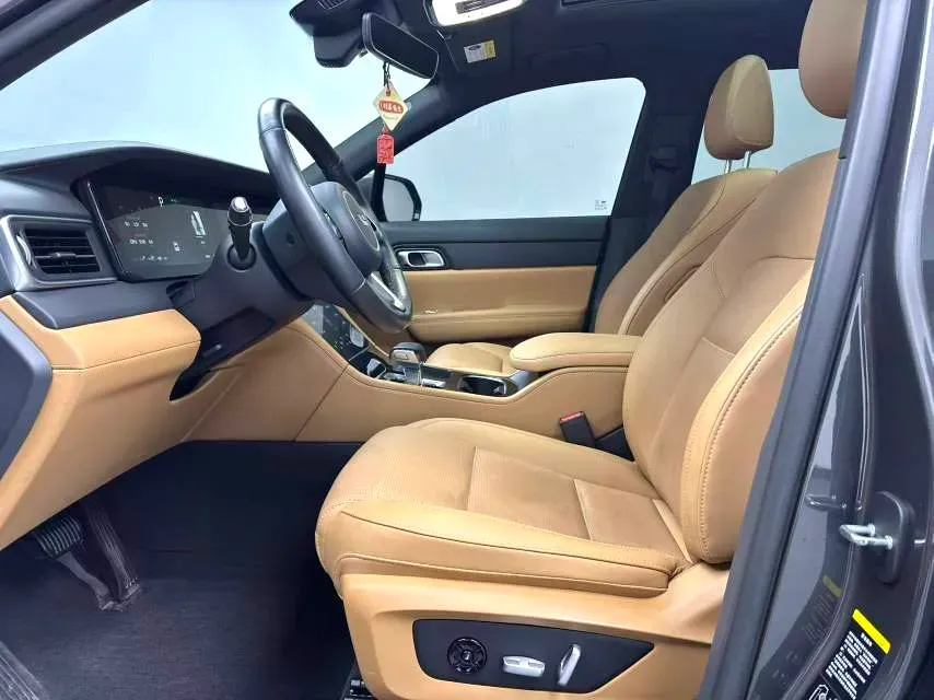 2021 Li ONE Range Extended 131HP REEV 40.5KWH,autocango,china used car exporter,china ev exporter,chinese used car exporter,chinese used ev exporter