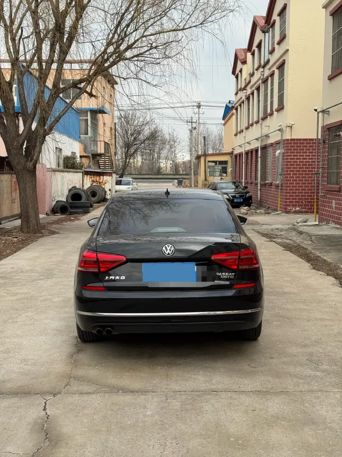 2017 Volkswagen Passat 1.8T 180HP L4 7DCT,autocango,china used car exporter,china ev exporter,chinese used car exporter,chinese used ev exporter