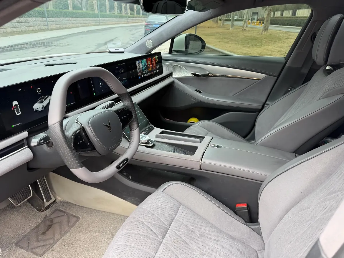 2023 Voyah ZhuiGuang BEV 82.11KWH,autocango,china used car exporter,china ev exporter,chinese used car exporter,chinese used ev exporter