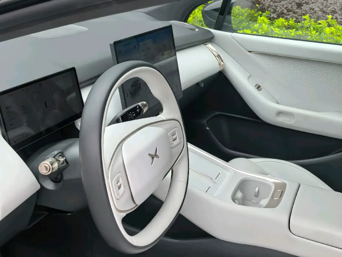 2024 Xpeng P7+ BEV 60.7KWH,autocango,china used car exporter,china ev exporter,chinese used car exporter,chinese used ev exporter