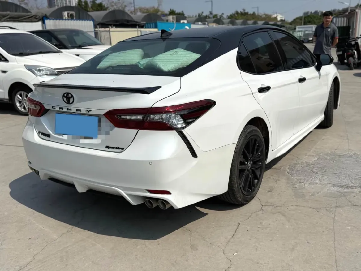 2023 Toyota Camry 2.5L 207HP L4 8AT,autocango,china used car exporter,china ev exporter,chinese used car exporter,chinese used ev exporter
