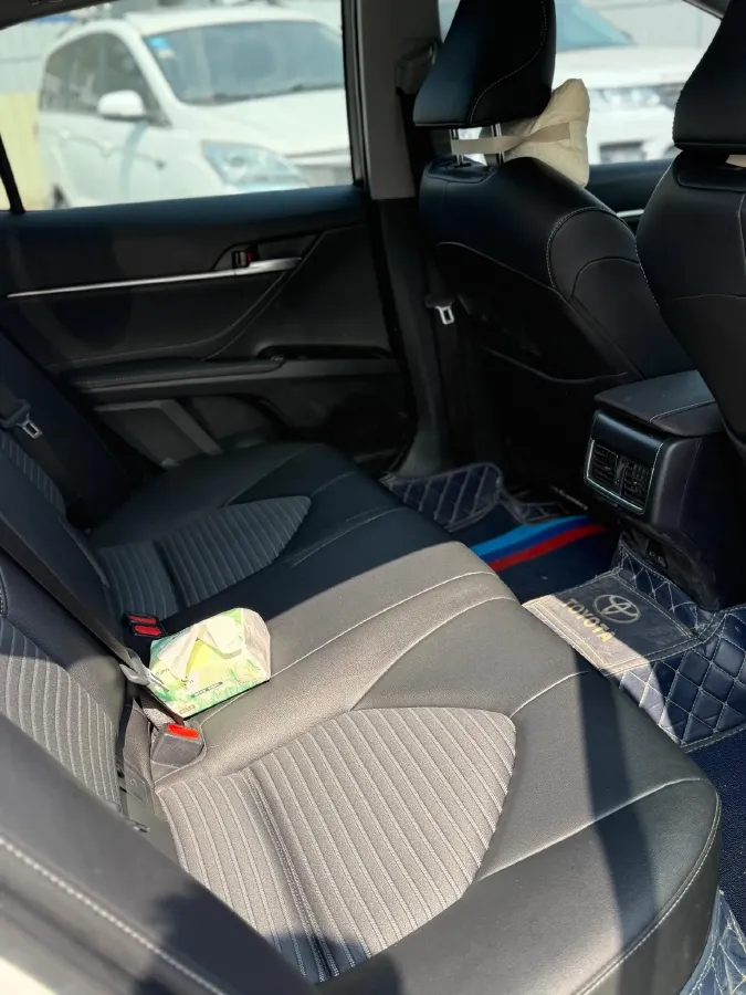 2023 Toyota Camry 2.5L 207HP L4 8AT,autocango,china used car exporter,china ev exporter,chinese used car exporter,chinese used ev exporter