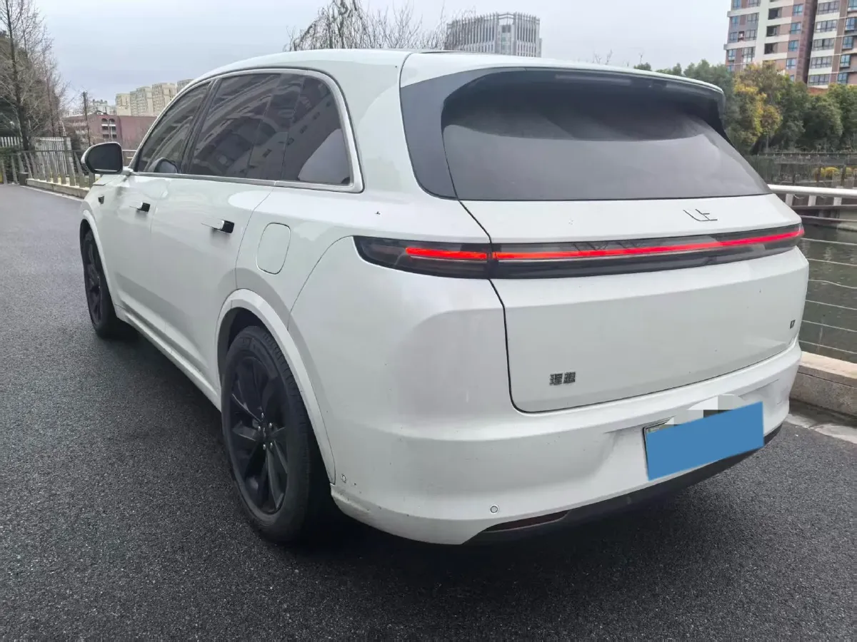 2023 Li L7 Range Extended 154HP REEV 40.9KWH,autocango,china used car exporter,china ev exporter,chinese used car exporter,chinese used ev exporter