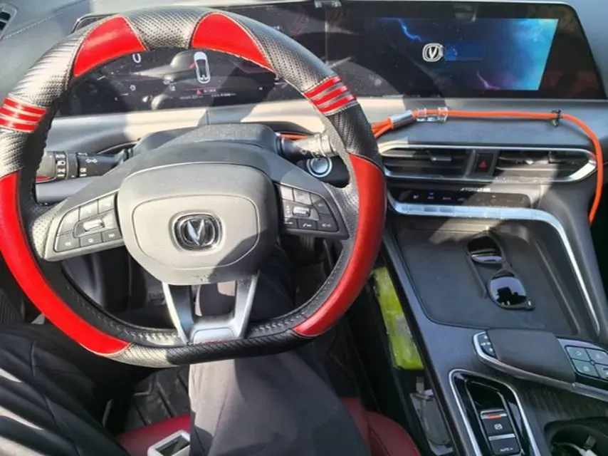 2020 ChangAn UNI-T 1.5T 180HP L4 7DCT,autocango,china used car exporter,china ev exporter,chinese used car exporter,chinese used ev exporter