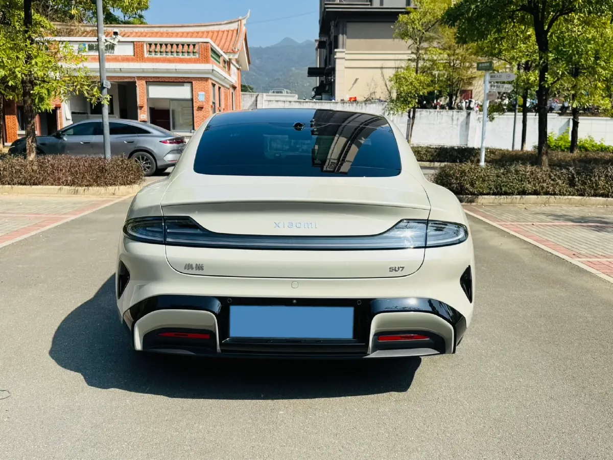 2024 MI SU7 BEV 94.3KWH,autocango,china used car exporter,china ev exporter,chinese used car exporter,chinese used ev exporter