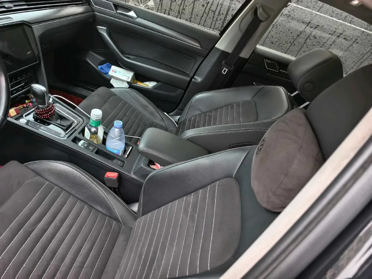 2020 Volkswagen Magotan 2.0T 220HP L4 7DCT,autocango,china used car exporter,china ev exporter,chinese used car exporter,chinese used ev exporter