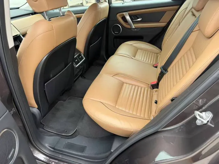 2024 Land Rover Discovery Sport 2.0T 249HP L4 9AT,autocango,china used car exporter,china ev exporter,chinese used car exporter,chinese used ev exporter