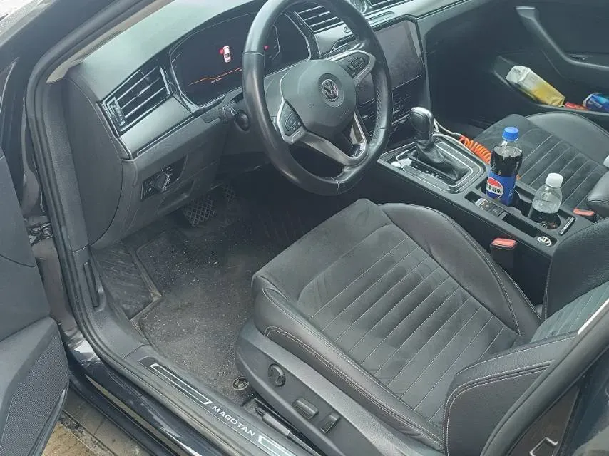2020 Volkswagen Magotan 2.0T 186HP L4 7DCT,autocango,china used car exporter,china ev exporter,chinese used car exporter,chinese used ev exporter
