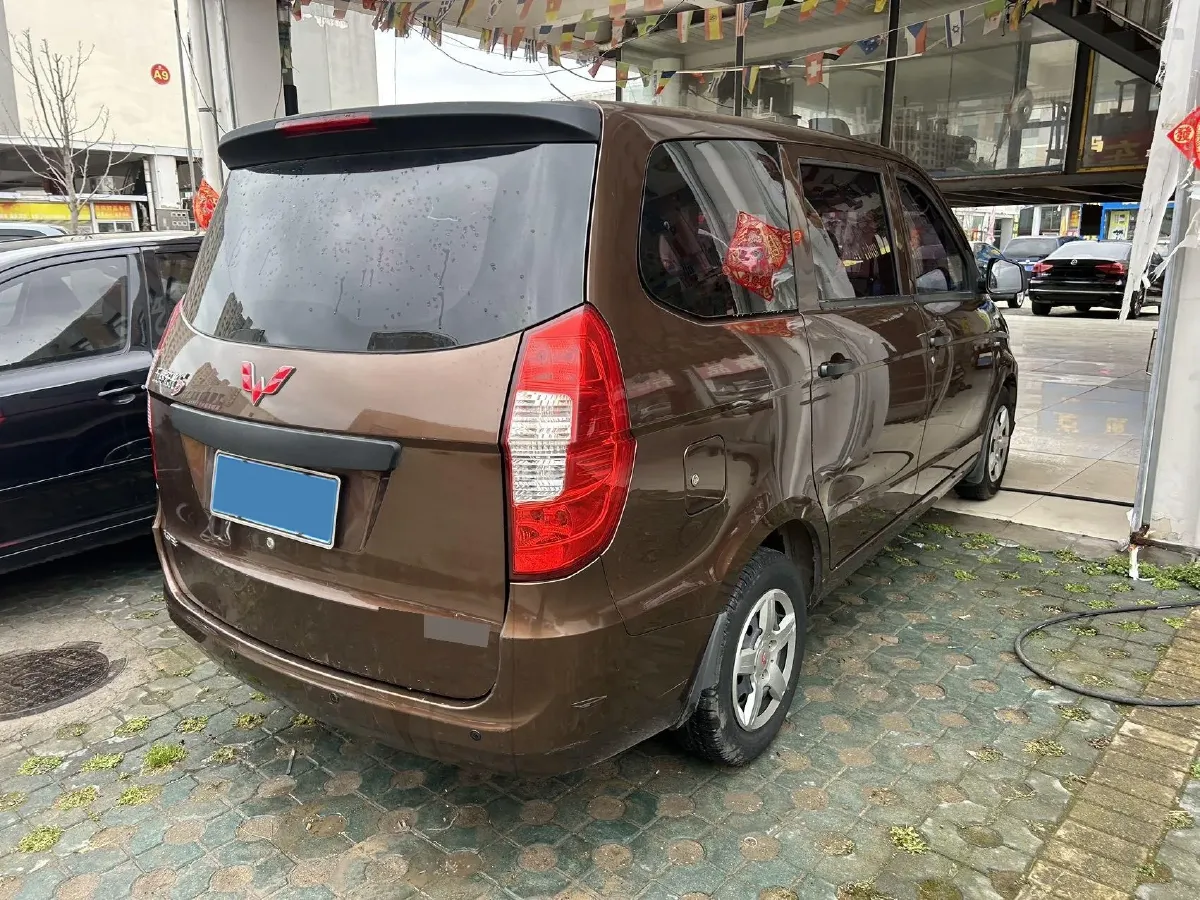 2015 WuLing HongGuang 1.5L 112HP L4 5MT,autocango,china used car exporter,china ev exporter,chinese used car exporter,chinese used ev exporter