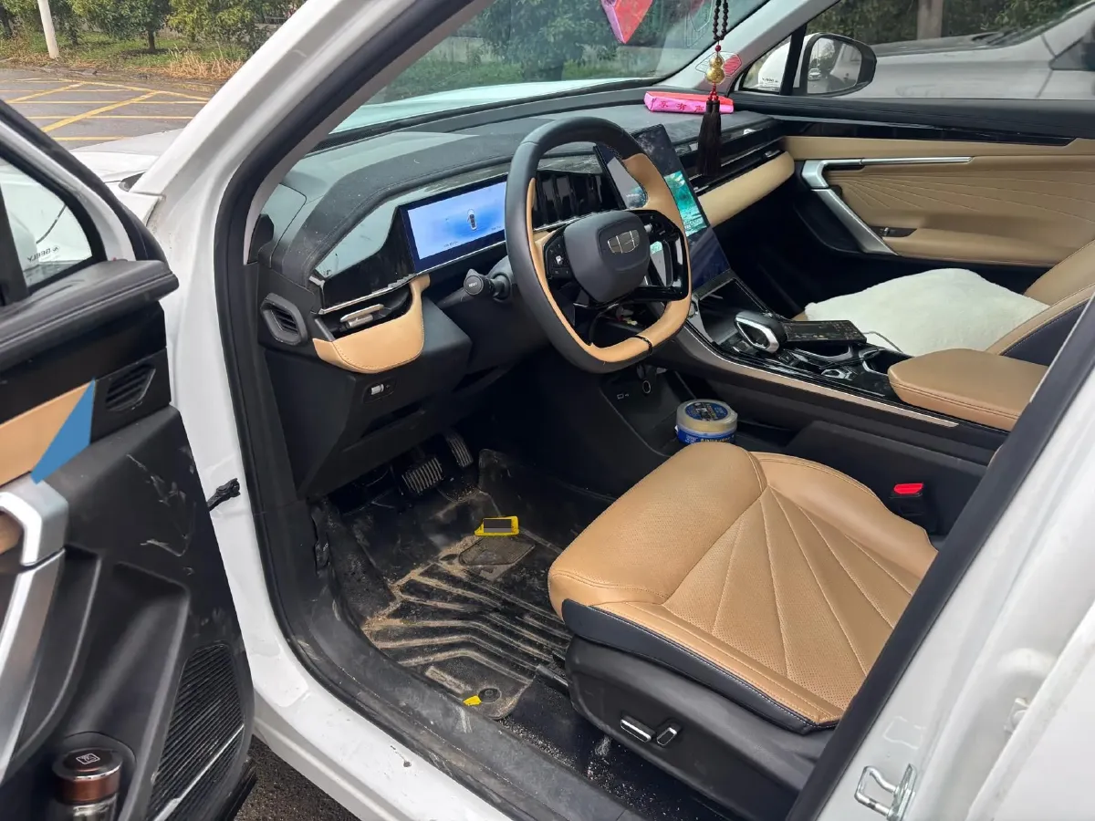 2023 Geely StarRay 2.0T 218HP L4 7DCT,autocango,china used car exporter,china ev exporter,chinese used car exporter,chinese used ev exporter