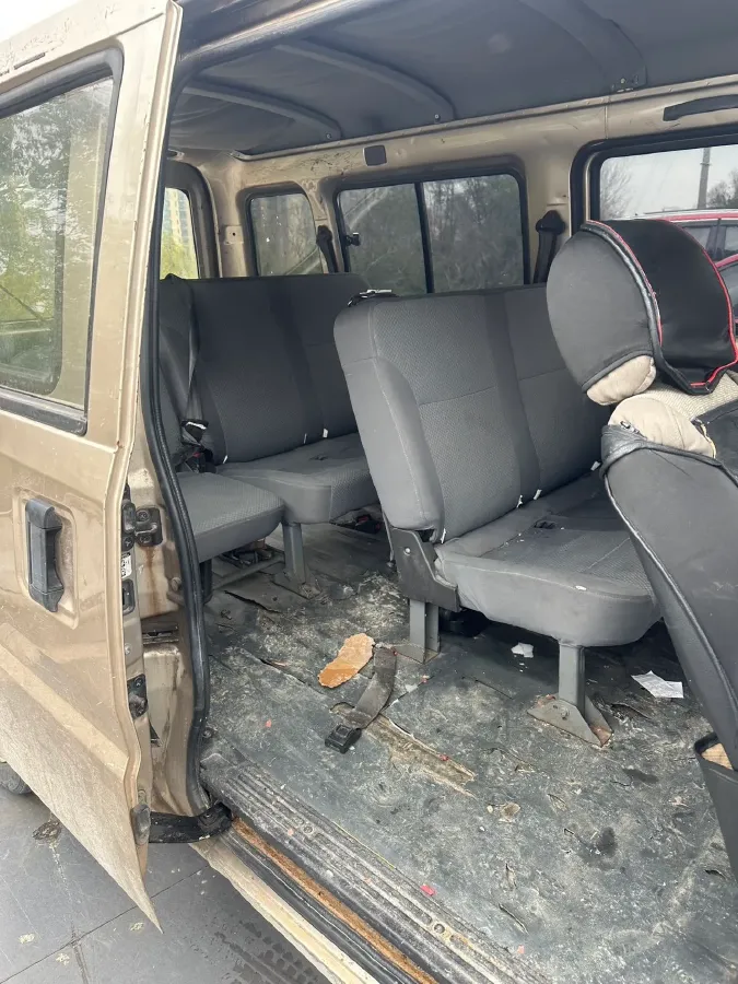 2019 WuLing RongGuang 1.5L 107HP L4 5MT,autocango,china used car exporter,china ev exporter,chinese used car exporter,chinese used ev exporter