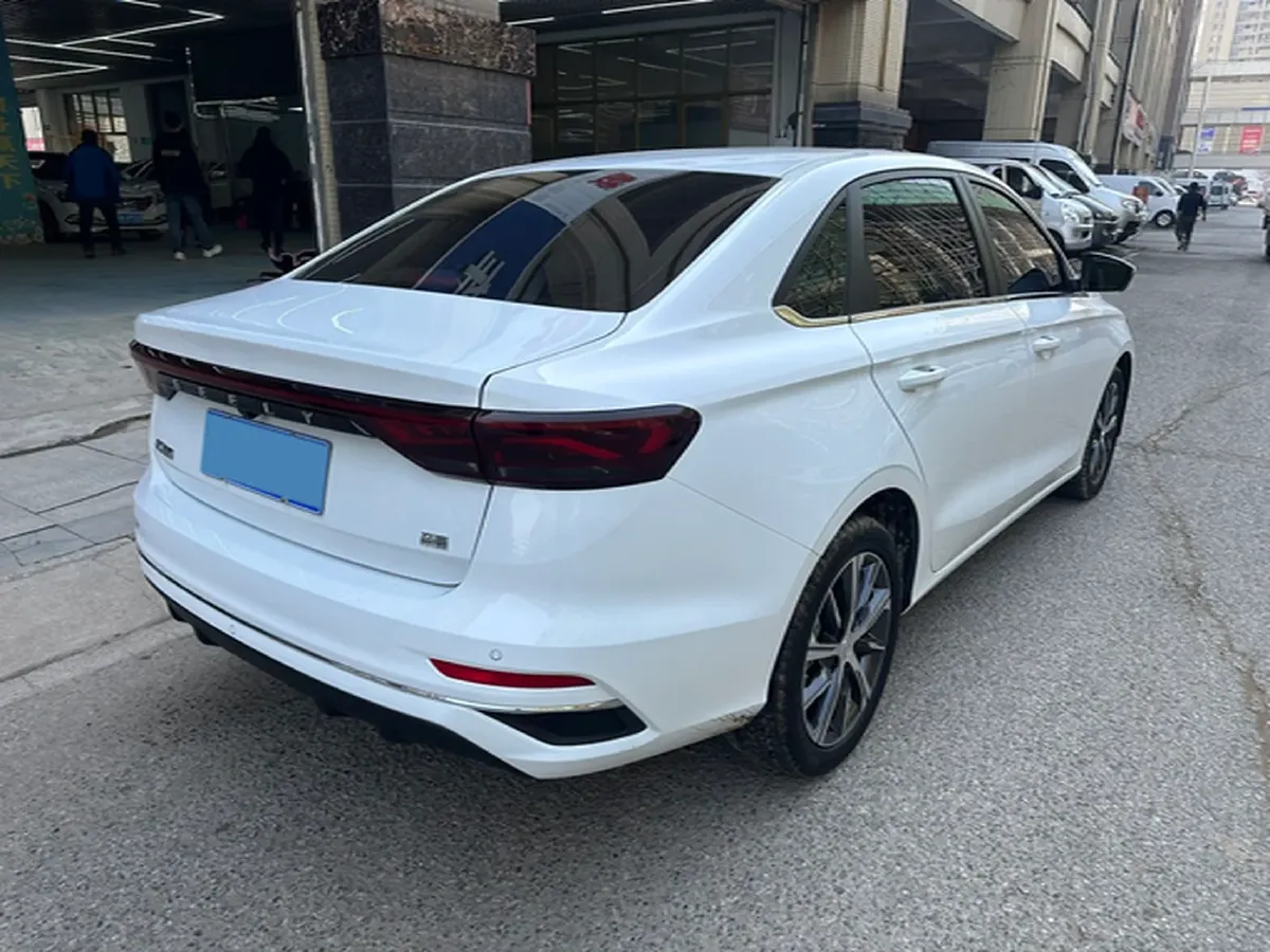 2025 Geely Emgrand 1.5L 127HP L4 CVT,autocango,china used car exporter,china ev exporter,chinese used car exporter,chinese used ev exporter