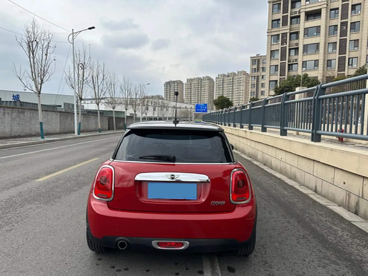 2016 MINI MINI 1.5T 136HP L3 6AT,autocango,china used car exporter,china ev exporter,chinese used car exporter,chinese used ev exporter