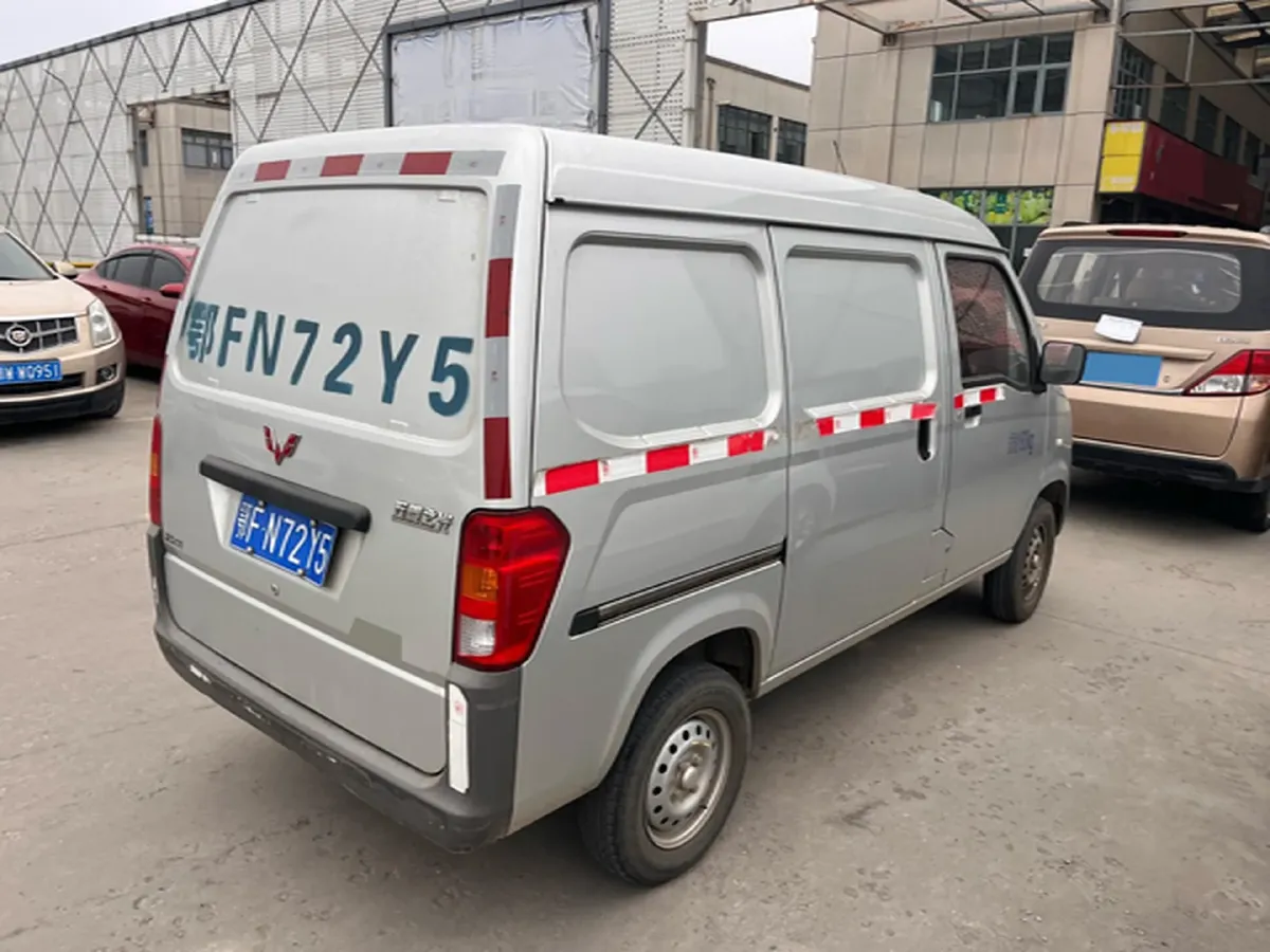 2020 WuLing ZhiGuang 1.2L 76HP L4 5MT,autocango,china used car exporter,china ev exporter,chinese used car exporter,chinese used ev exporter