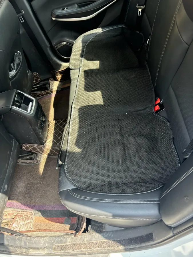 2020 ChangAn Raeton CC 1.5T 156HP L4 6AT,autocango,china used car exporter,china ev exporter,chinese used car exporter,chinese used ev exporter