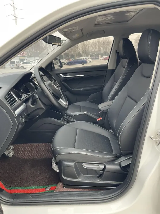 2022 Skoda Kamiq 1.5L 112HP L4 6AT,autocango,china used car exporter,china ev exporter,chinese used car exporter,chinese used ev exporter