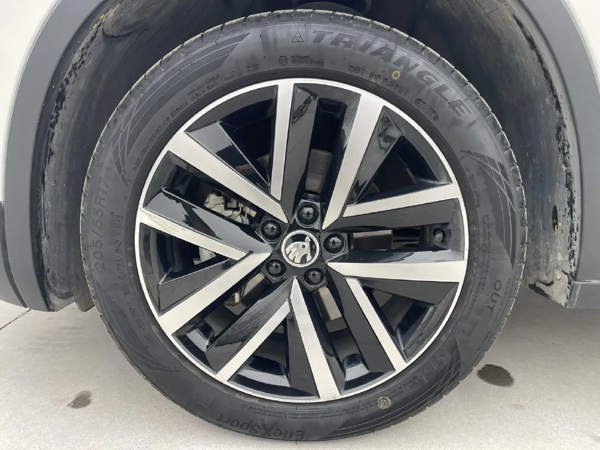 2022 Skoda Kamiq 1.5L 112HP L4 6AT,autocango,china used car exporter,china ev exporter,chinese used car exporter,chinese used ev exporter