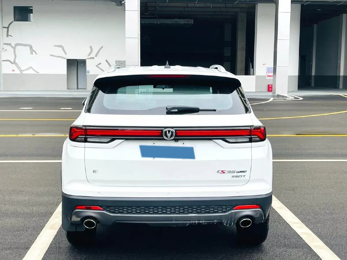 2022 ChangAn CS35 Plus 1.4T 160HP L4 7DCT,autocango,china used car exporter,china ev exporter,chinese used car exporter,chinese used ev exporter