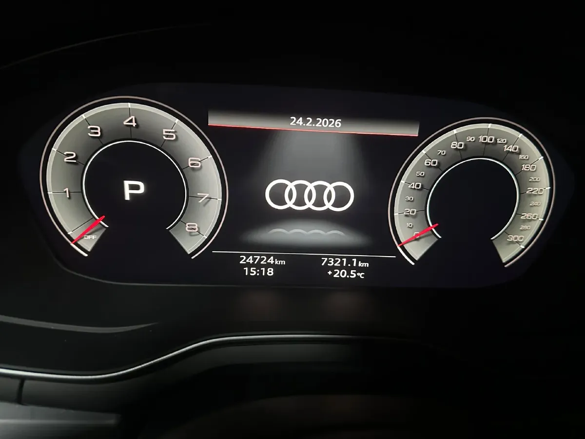 2022 Audi A4L 2.0T 190HP L4 7DCT,autocango,china used car exporter,china ev exporter,chinese used car exporter,chinese used ev exporter