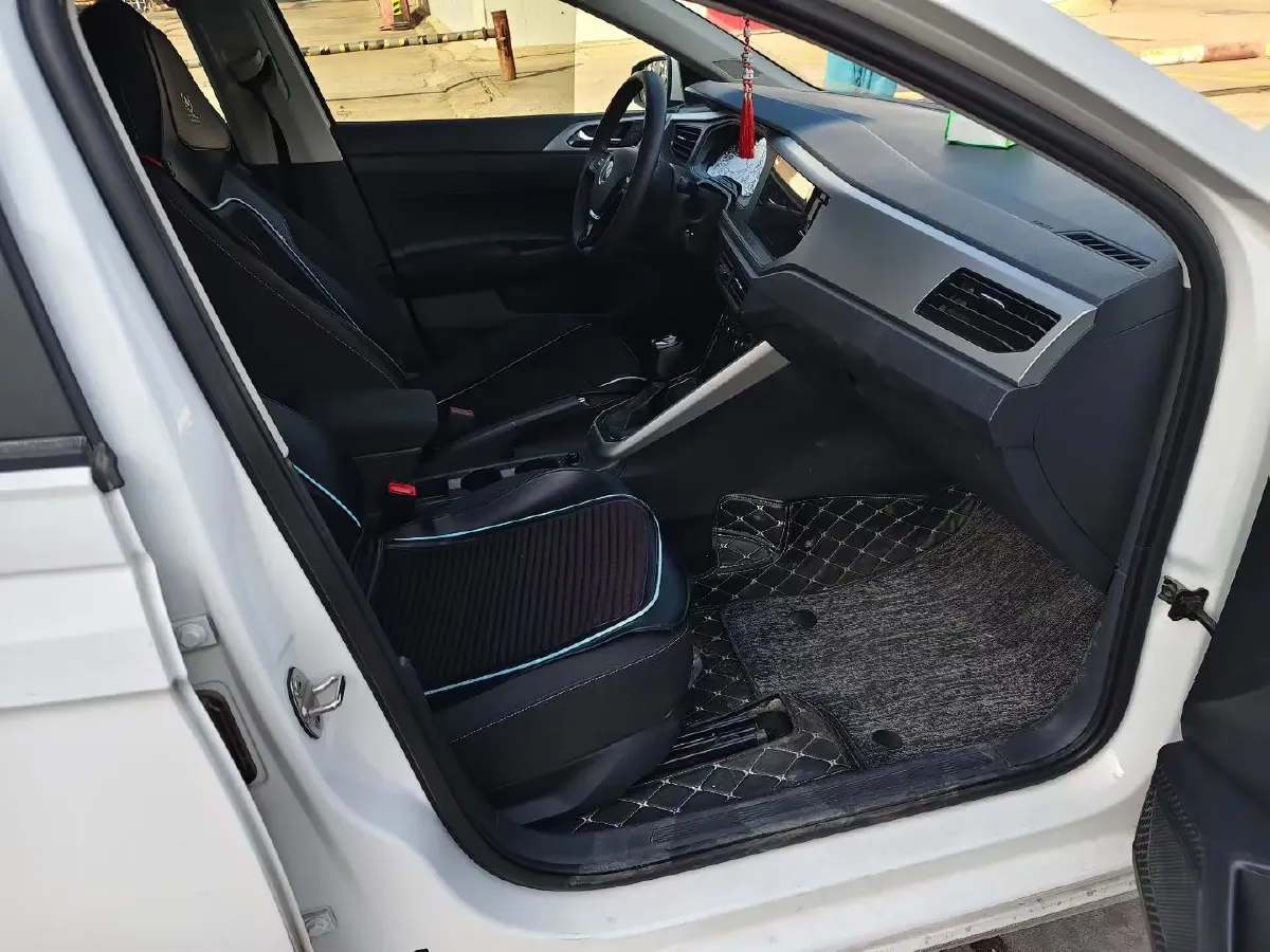 2021 DongFeng Aeolus AX7 1.6T 170HP L4 6AT,autocango,china used car exporter,china ev exporter,chinese used car exporter,chinese used ev exporter