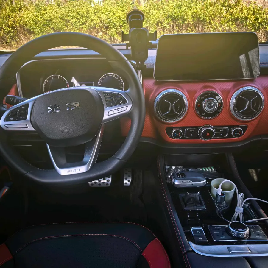 2024 Beijing BJ40 2.0T 224HP L4 8AT,autocango,china used car exporter,china ev exporter,chinese used car exporter,chinese used ev exporter