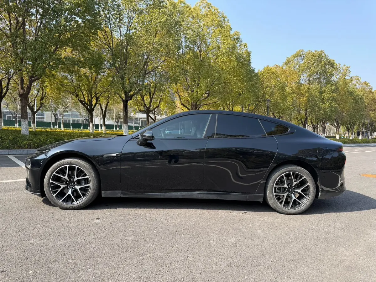 2023 Xpeng P7 BEV 86.2KWH,autocango,china used car exporter,china ev exporter,chinese used car exporter,chinese used ev exporter