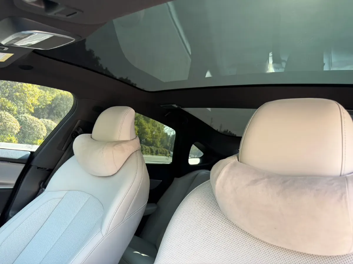 2023 Xpeng P7 BEV 86.2KWH,autocango,china used car exporter,china ev exporter,chinese used car exporter,chinese used ev exporter