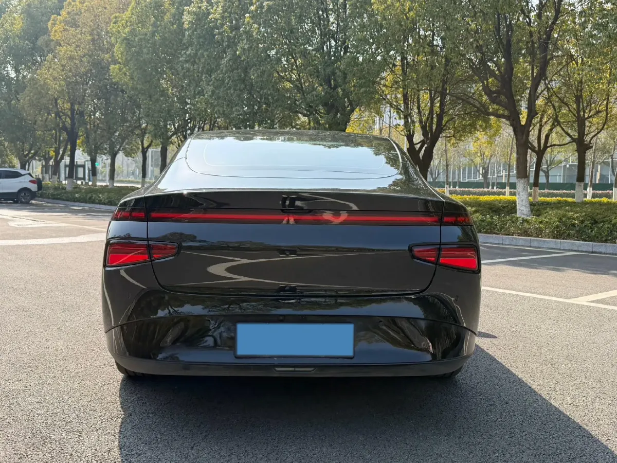 2023 Xpeng P7 BEV 86.2KWH,autocango,china used car exporter,china ev exporter,chinese used car exporter,chinese used ev exporter