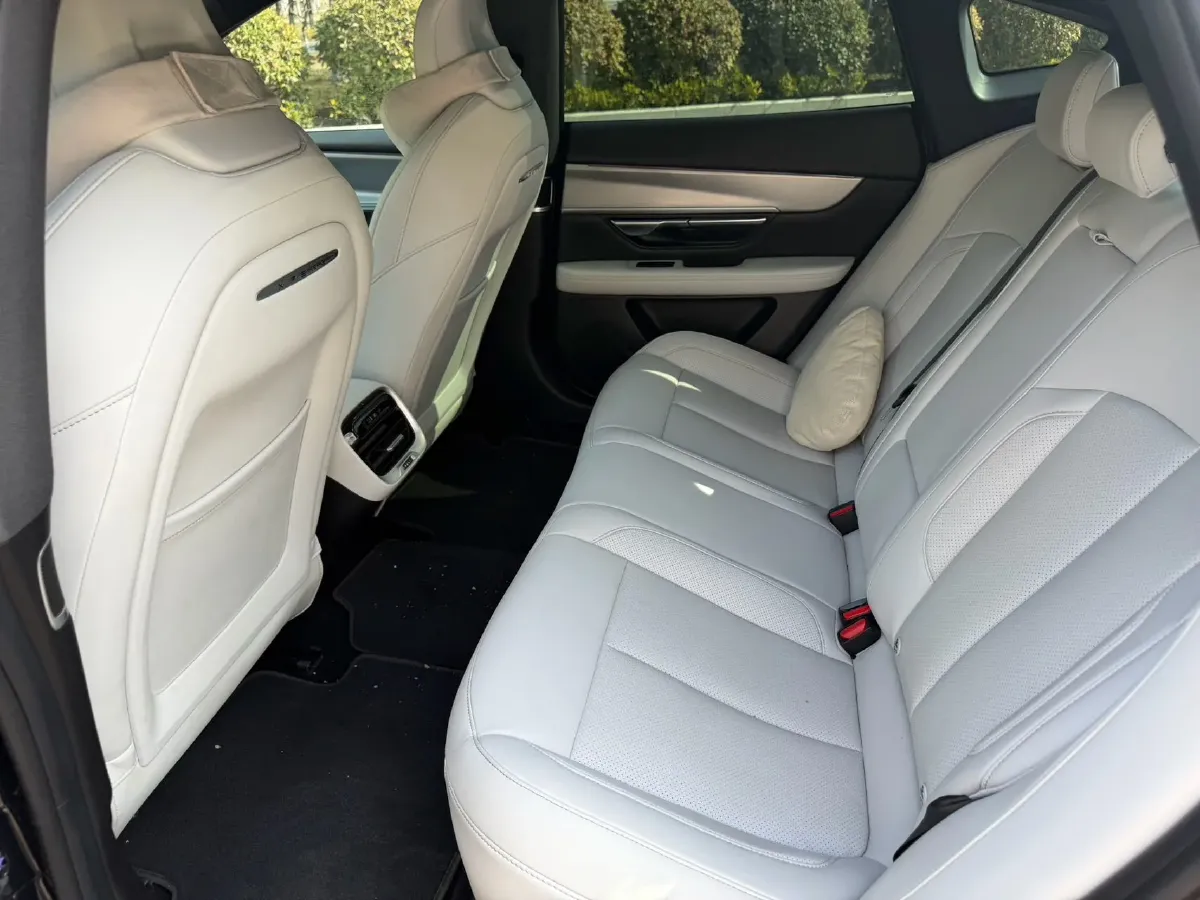 2023 Xpeng P7 BEV 86.2KWH,autocango,china used car exporter,china ev exporter,chinese used car exporter,chinese used ev exporter