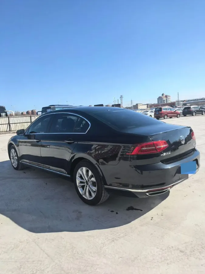 2018 Volkswagen Magotan 1.8T 180HP L4 7DCT,autocango,china used car exporter,china ev exporter,chinese used car exporter,chinese used ev exporter