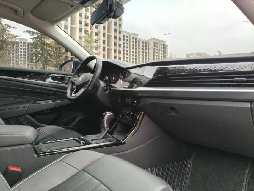 2023 Volkswagen Passat 2.0T 186HP L4 7DCT,autocango,china used car exporter,china ev exporter,chinese used car exporter,chinese used ev exporter