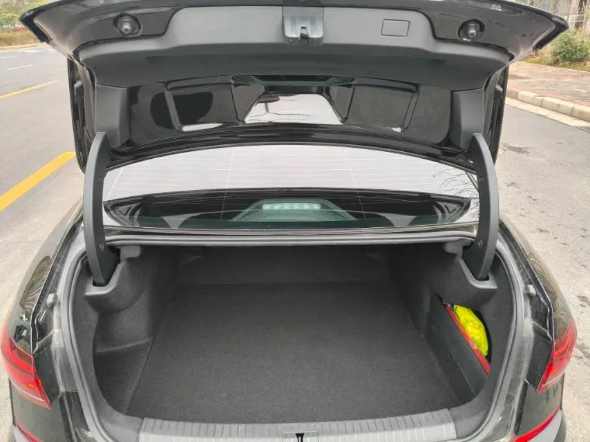 2023 Volkswagen Passat 2.0T 186HP L4 7DCT,autocango,china used car exporter,china ev exporter,chinese used car exporter,chinese used ev exporter