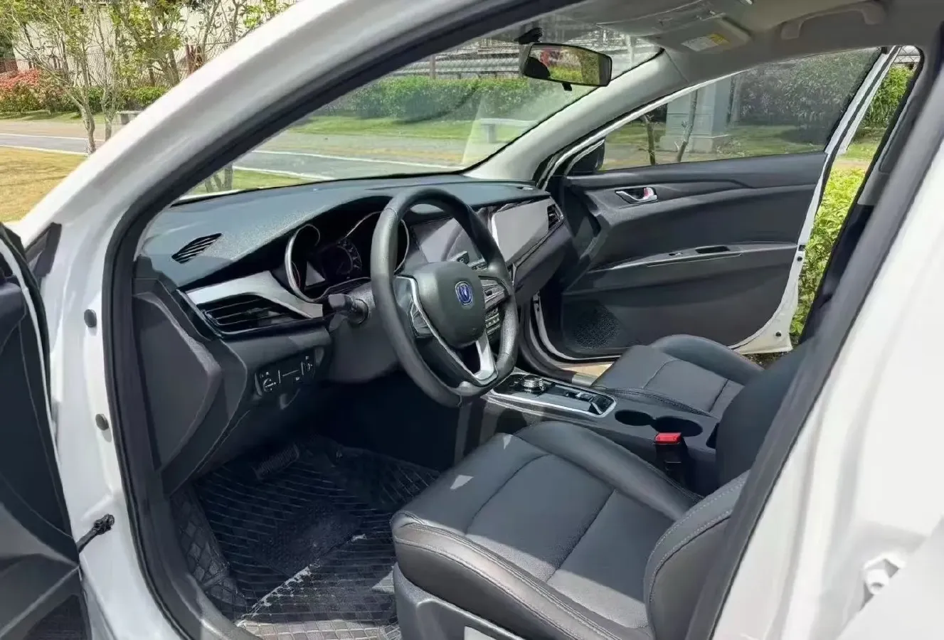 2022 ChangAn Eado BEV 47.78KWH,autocango,china used car exporter,china ev exporter,chinese used car exporter,chinese used ev exporter