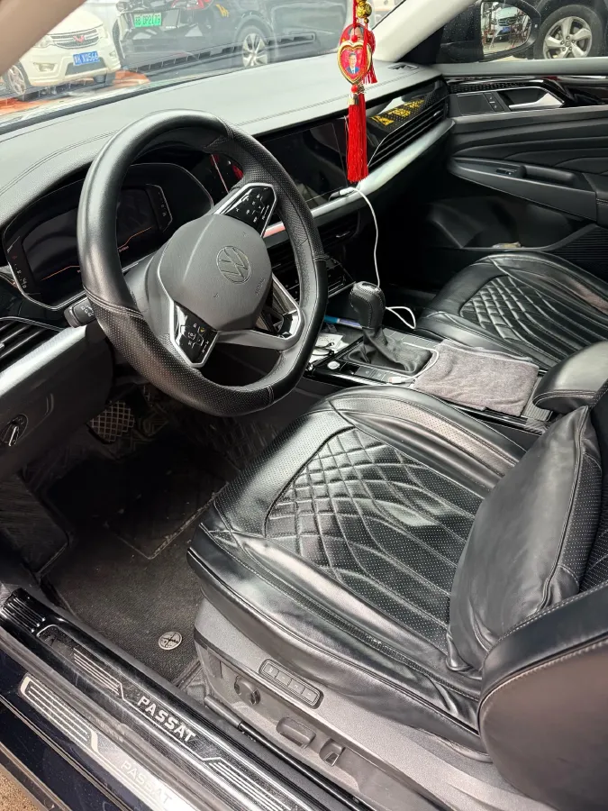 2024 Volkswagen Passat 2.0T 220HP L4 7DCT,autocango,china used car exporter,china ev exporter,chinese used car exporter,chinese used ev exporter