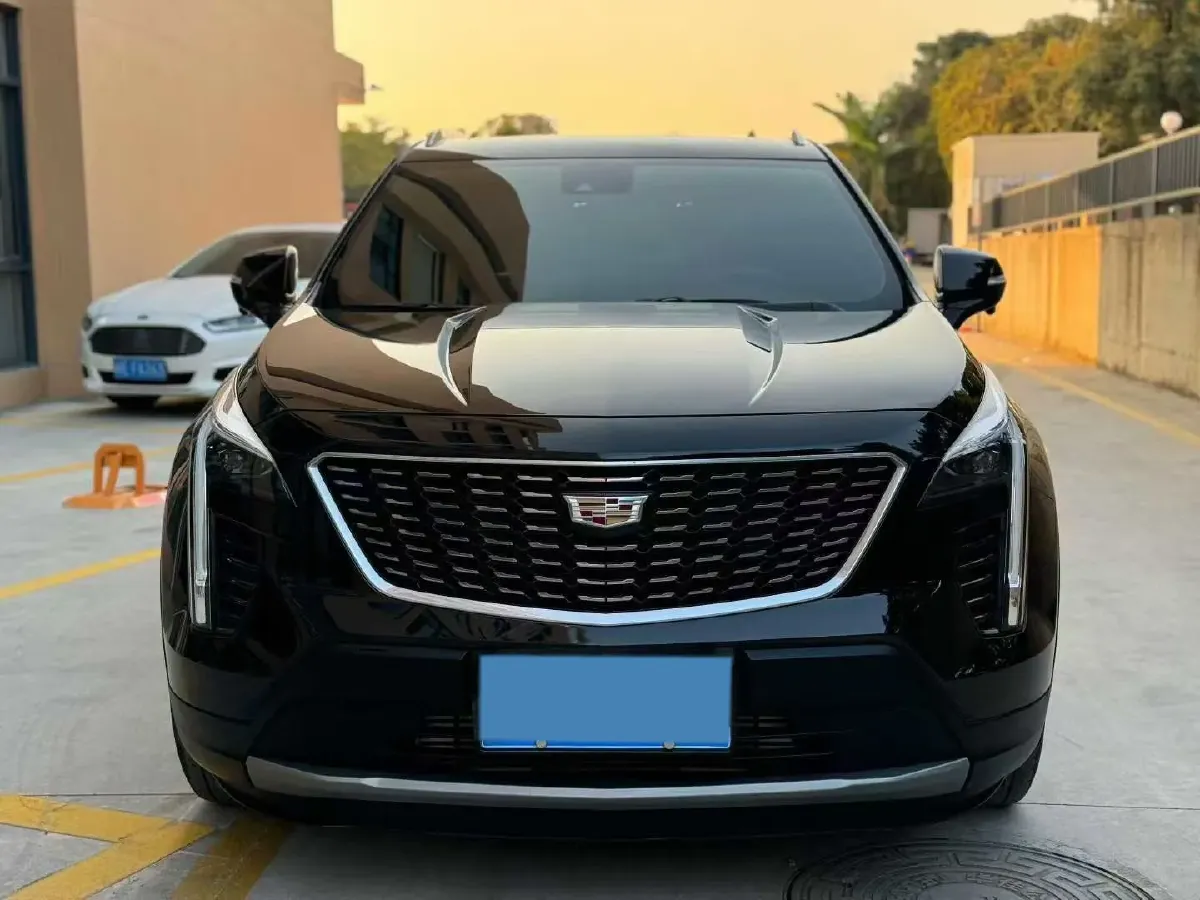 2022 Cadillac XT4 2.0T 237HP L4 9AT,autocango,china used car exporter,china ev exporter,chinese used car exporter,chinese used ev exporter