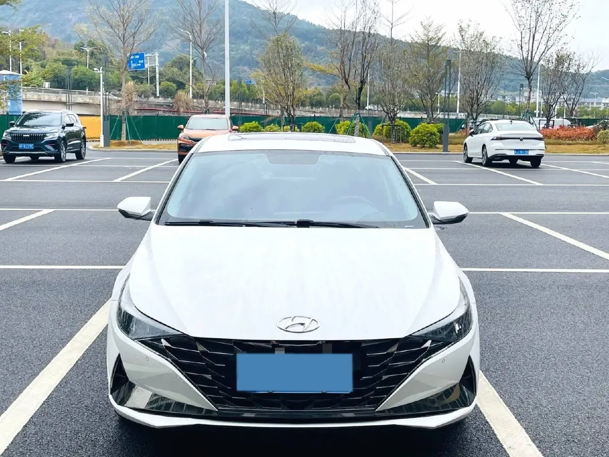 2022 Hyundai Elantra 1.5L 115HP L4 CVT,autocango,china used car exporter,china ev exporter,chinese used car exporter,chinese used ev exporter