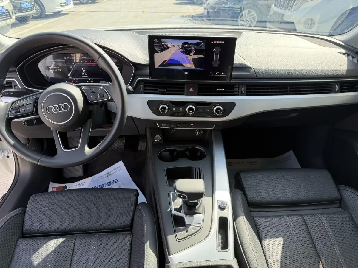 2023 Audi A4L 2.0T 190HP L4 7DCT,autocango,china used car exporter,china ev exporter,chinese used car exporter,chinese used ev exporter