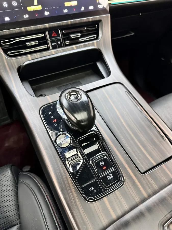 2023 GAC Trumpchi M8 2.0T 252HP L4 8AT,autocango,china used car exporter,china ev exporter,chinese used car exporter,chinese used ev exporter