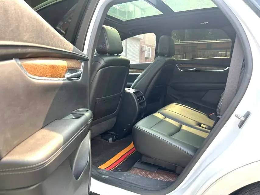 2021 Cadillac XT5 2.0T 237HP L4 9AT,autocango,china used car exporter,china ev exporter,chinese used car exporter,chinese used ev exporter