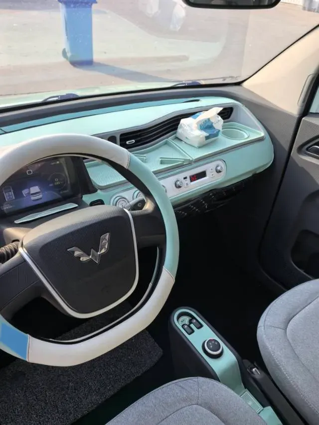 2021 WuLing HongGuang MINI EV BEV 13.8KWH,autocango,china used car exporter,china ev exporter,chinese used car exporter,chinese used ev exporter