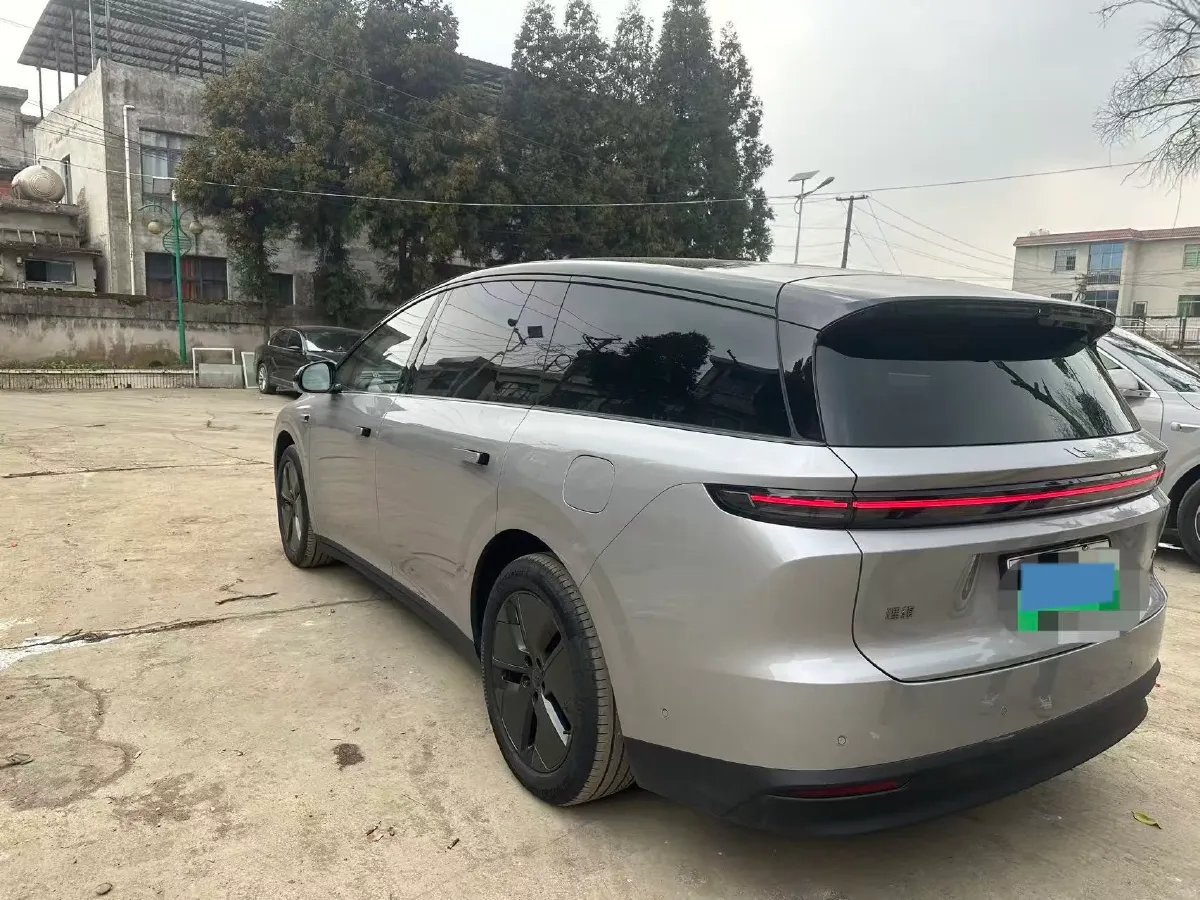 2025 Li i8 BEV,autocango,china used car exporter,china ev exporter,chinese used car exporter,chinese used ev exporter