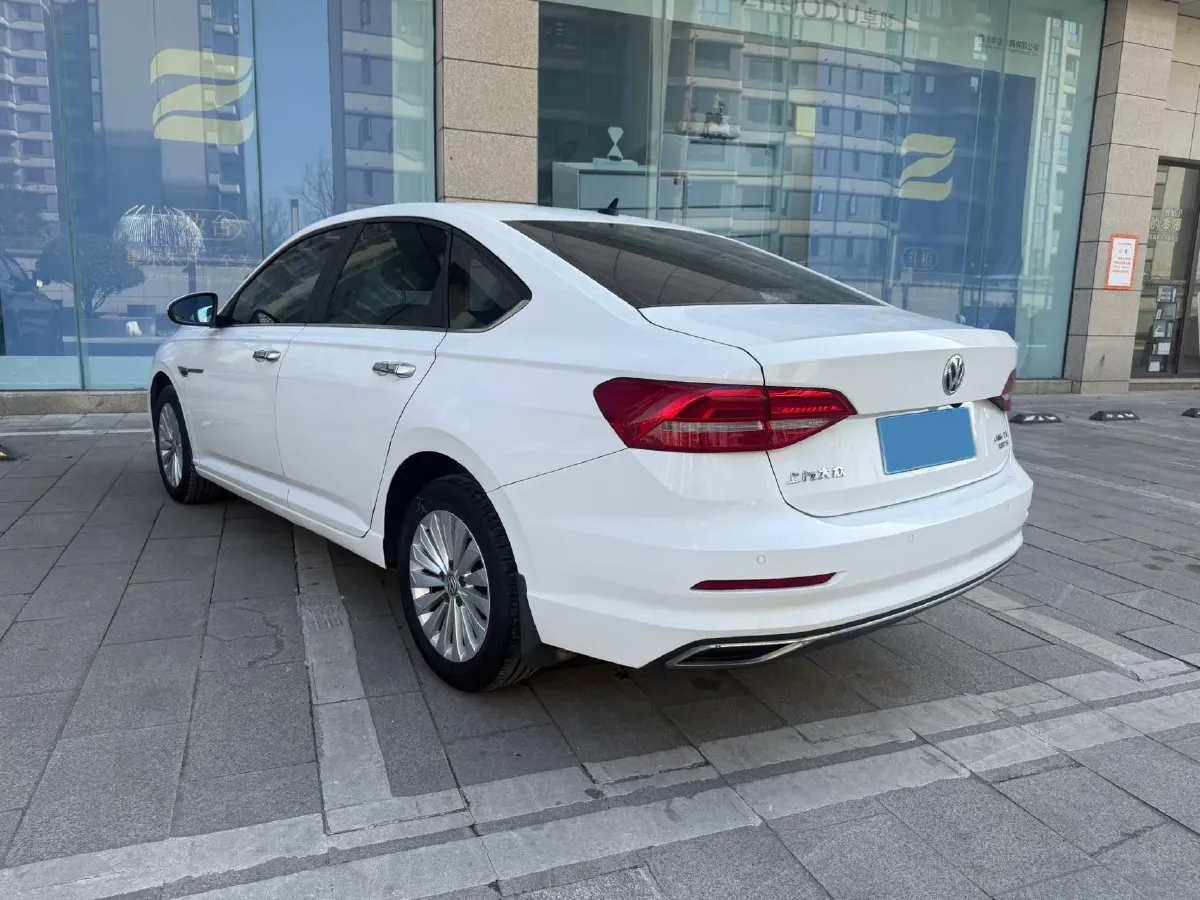 2018 Skoda Karoq 1.4T 150HP L4 7DCT,autocango,china used car exporter,china ev exporter,chinese used car exporter,chinese used ev exporter