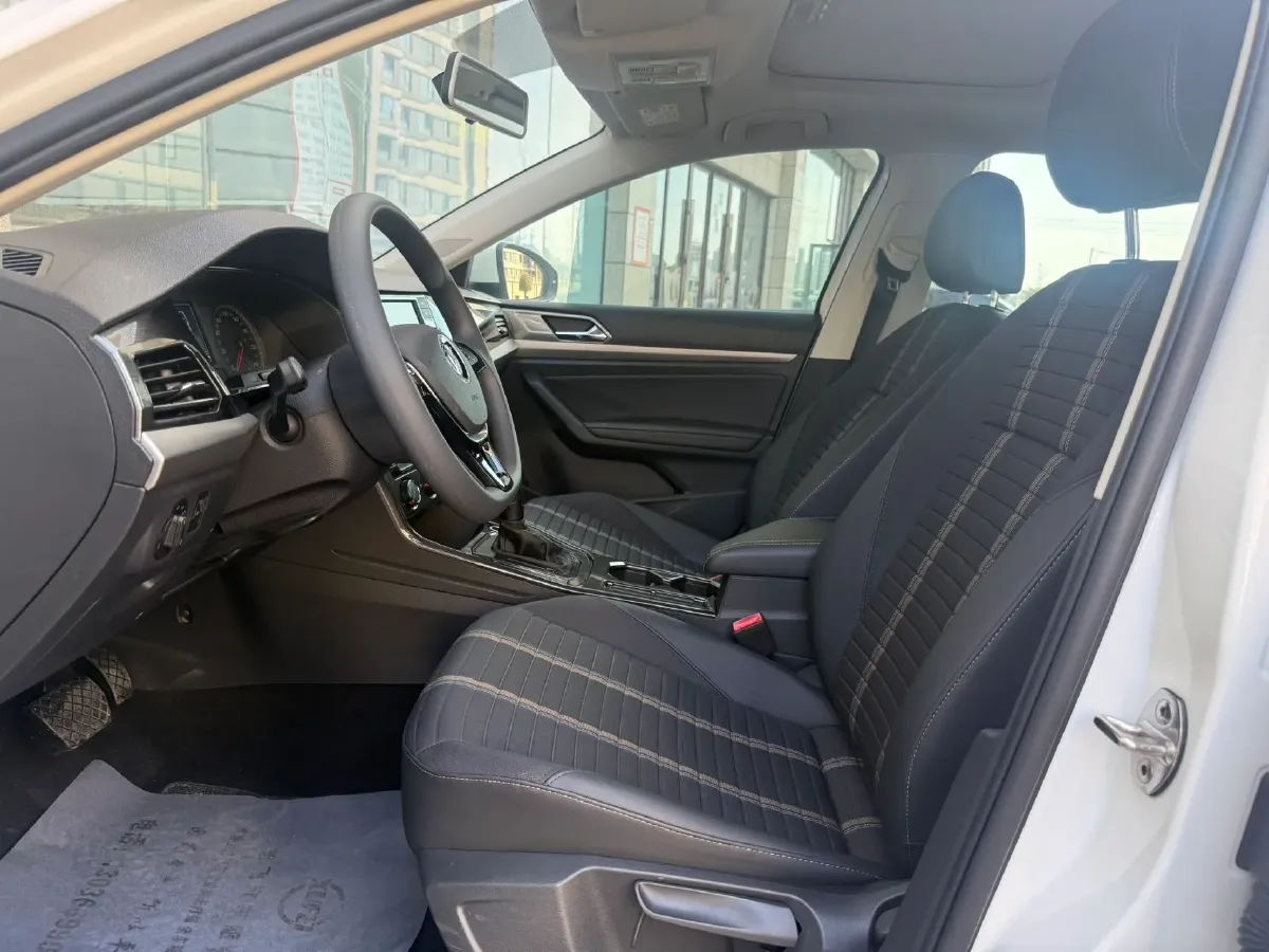 2018 Skoda Karoq 1.4T 150HP L4 7DCT,autocango,china used car exporter,china ev exporter,chinese used car exporter,chinese used ev exporter