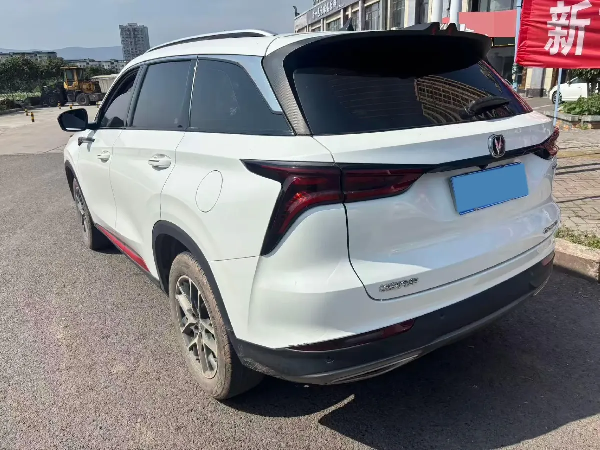 2022 ChangAn CS75 Plus 1.5T 188HP L4 8AT,autocango,china used car exporter,china ev exporter,chinese used car exporter,chinese used ev exporter