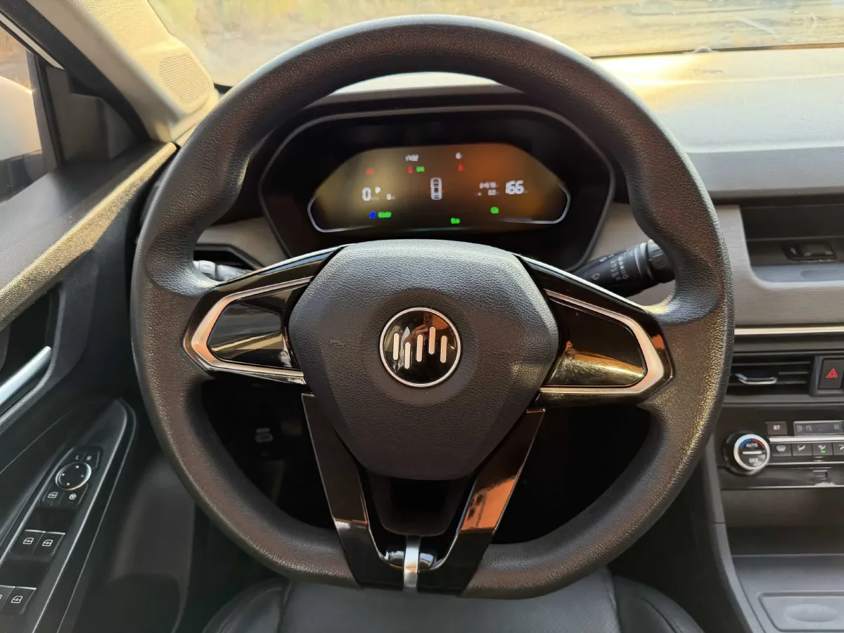 2021 Weltmeister E.5 BEV 49.92KWH,autocango,china used car exporter,china ev exporter,chinese used car exporter,chinese used ev exporter