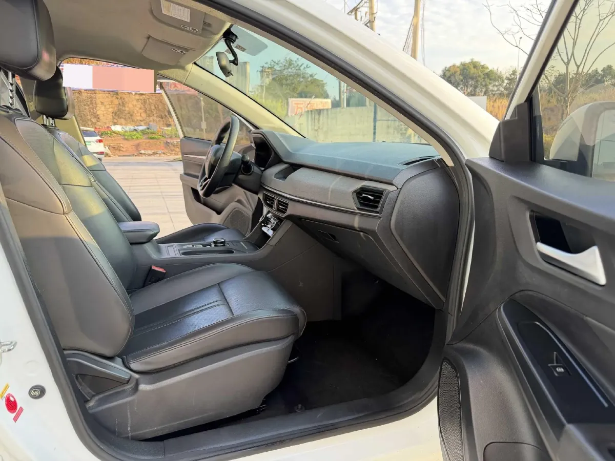 2021 Weltmeister E.5 BEV 49.92KWH,autocango,china used car exporter,china ev exporter,chinese used car exporter,chinese used ev exporter