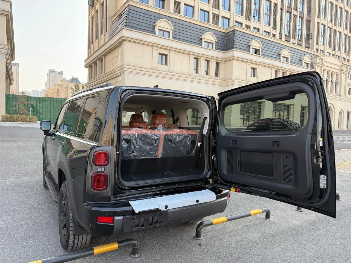 2025 Haval H9 2.4T 186HP L4 9AT,autocango,china used car exporter,china ev exporter,chinese used car exporter,chinese used ev exporter