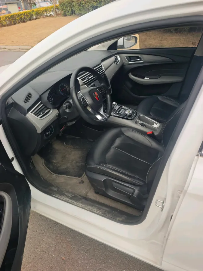 2019 Roewe i6 1.5T 169HP L4 7DCT,autocango,china used car exporter,china ev exporter,chinese used car exporter,chinese used ev exporter